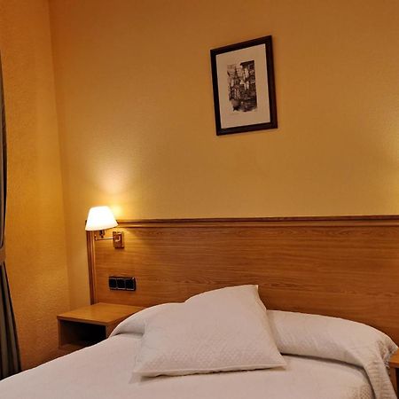 Pension La Concha San Sebastian Exterior photo