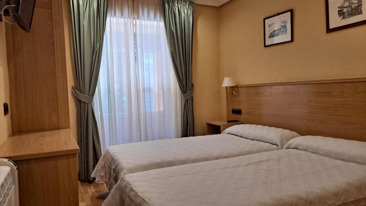Pension La Concha San Sebastian Exterior photo