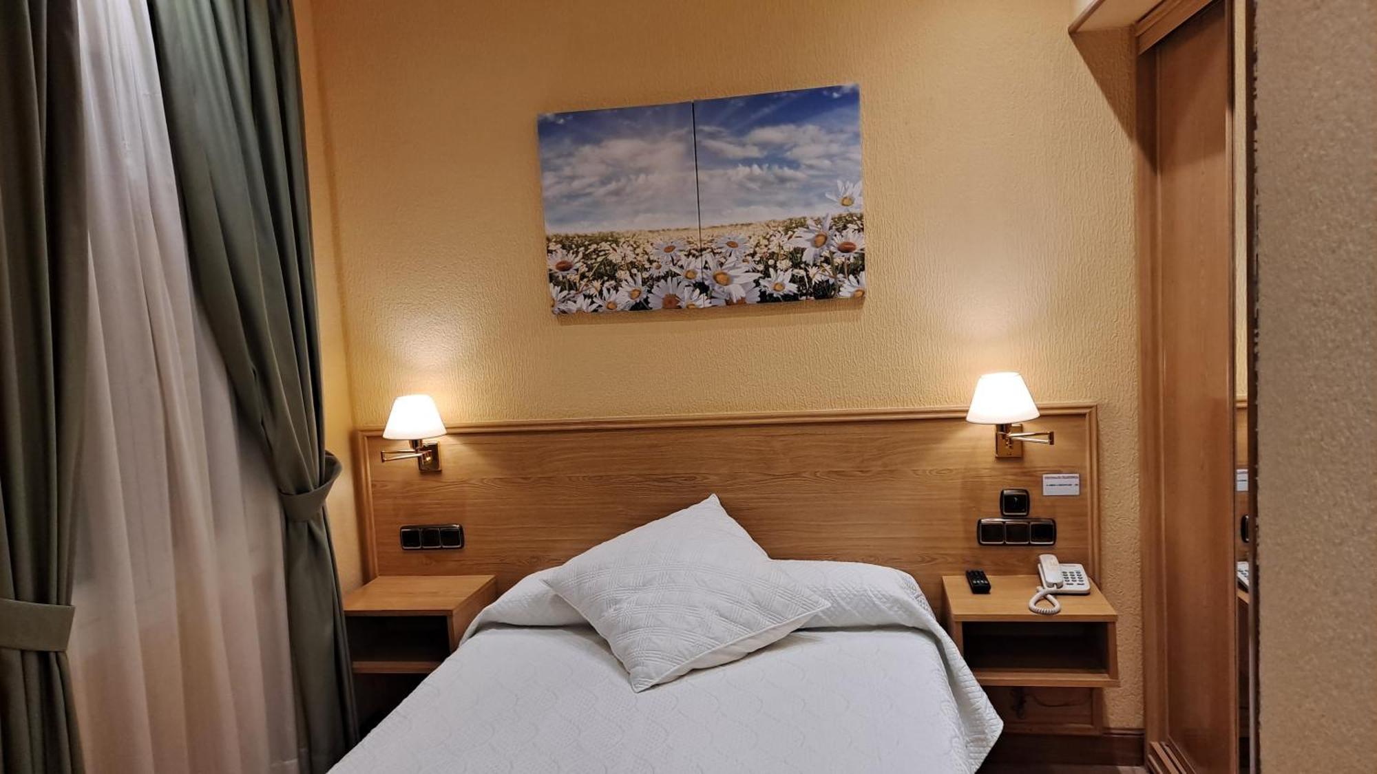 Pension La Concha San Sebastian Exterior photo