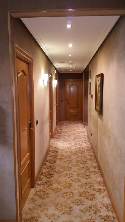 Pension La Concha San Sebastian Exterior photo