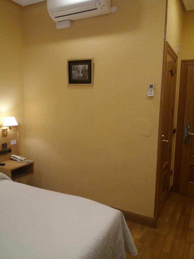 Pension La Concha San Sebastian Exterior photo